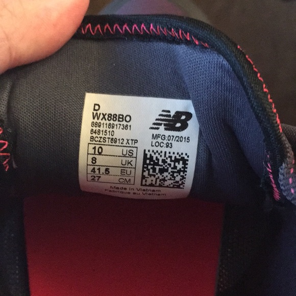 New Balance NWOT sneakers 10 wide - Picture 4 of 8